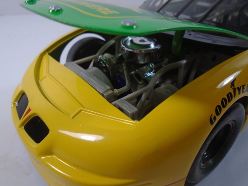 1/18 MASSSTAB--ERTL #23 CHAD LITTLE JOHN DEERE NASCAR LAGERWAGEN (LOOK) - Bild 6 von 7