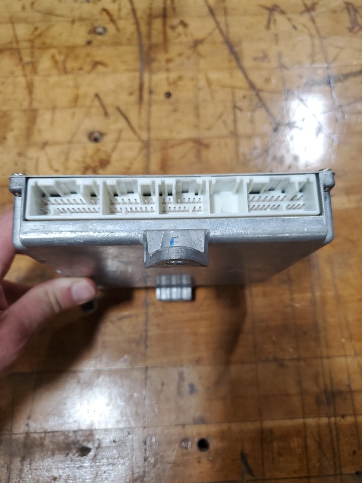 2005 Honda Accord ECU Manual Transmission K24 Engine Control Module K