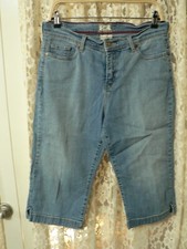 LEVIS 512 PERFECTLY SLIMMING DENIM CAPRIS SZ 12P 33x17.5 -MID RISE-STRETCH