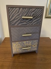 3 TIER STORAGE CHEST * ANIMAL PRINT DESIGN * PREOWNED IN GOOD CONDITION