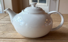 Le Creuset White Enameled Stoneware Teapot - 1.4 Quart Traditional Tea Pot