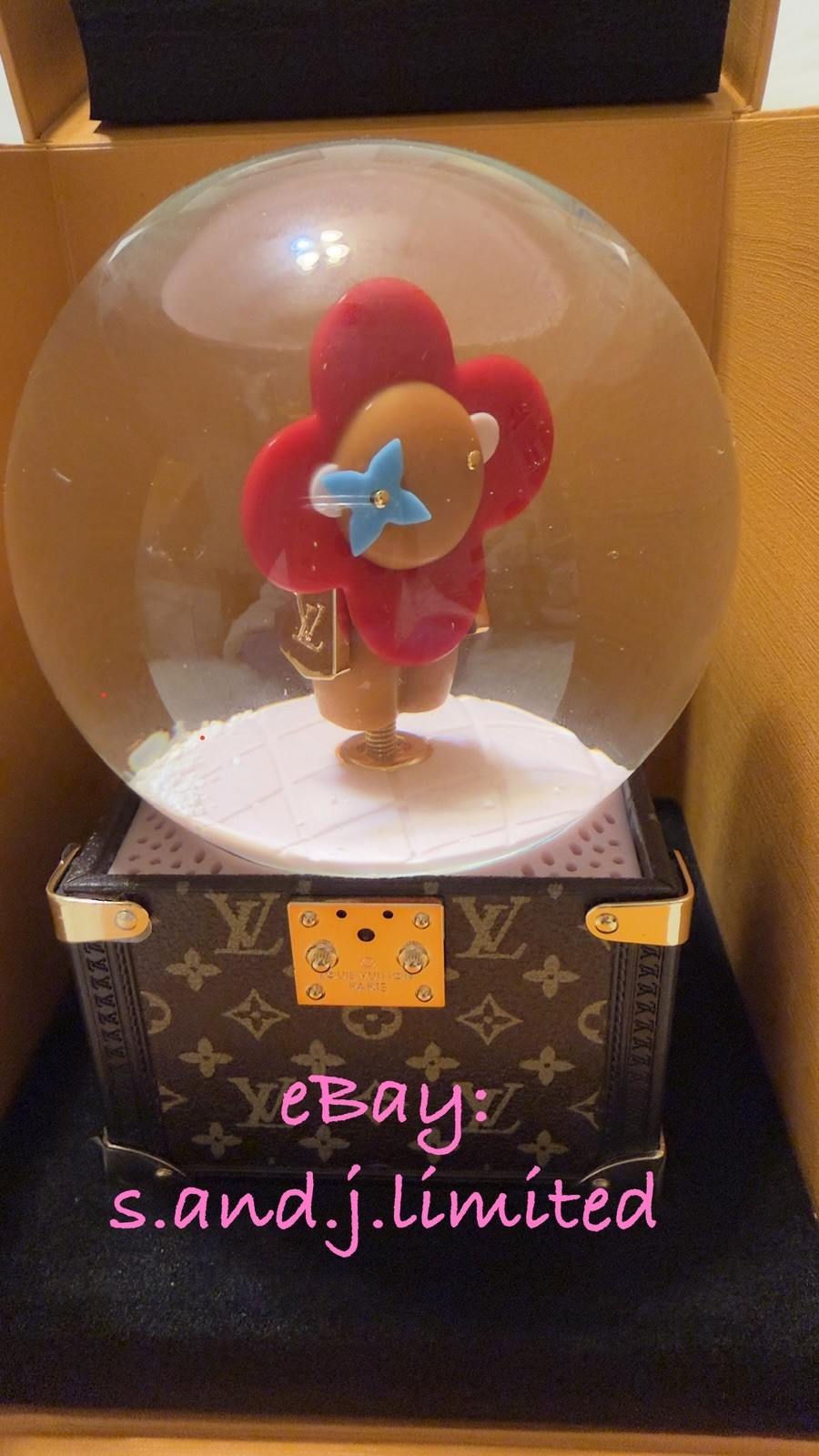 LOUIS VUITTON Trunk Limited Edition Vivienne Doll Snow Globe Musical Box 2
