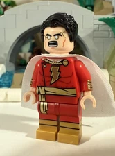 Lego DC - Excelsior Custom - Shazam Minifigure