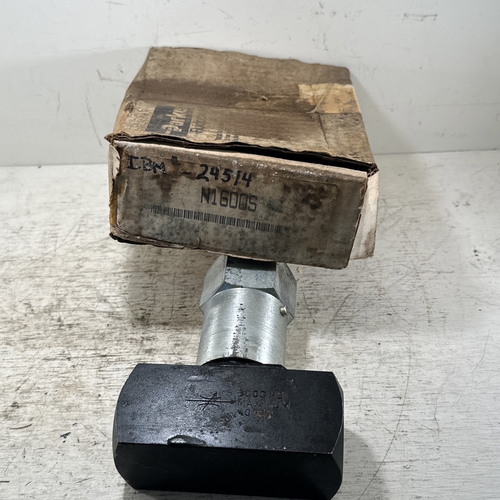New Parker N1600S Colorflow In-Line Control Needle Valve 3000PSI 40GPM NOS