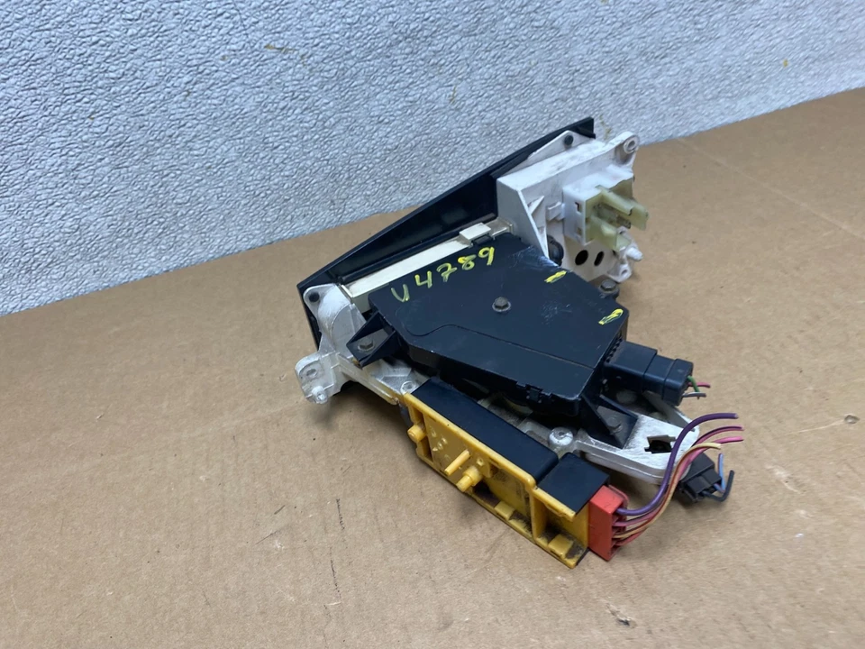 1992 to 1996 Ford Van Econoline E150 E250 A/C Heater Climate Control v4789 DG - Image 4 of 4