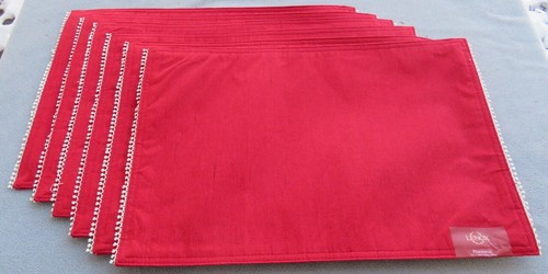 Set of SIX Lenox Holiday Red Cloth with White Fringe Placemats NEW - Picture 7 of 7