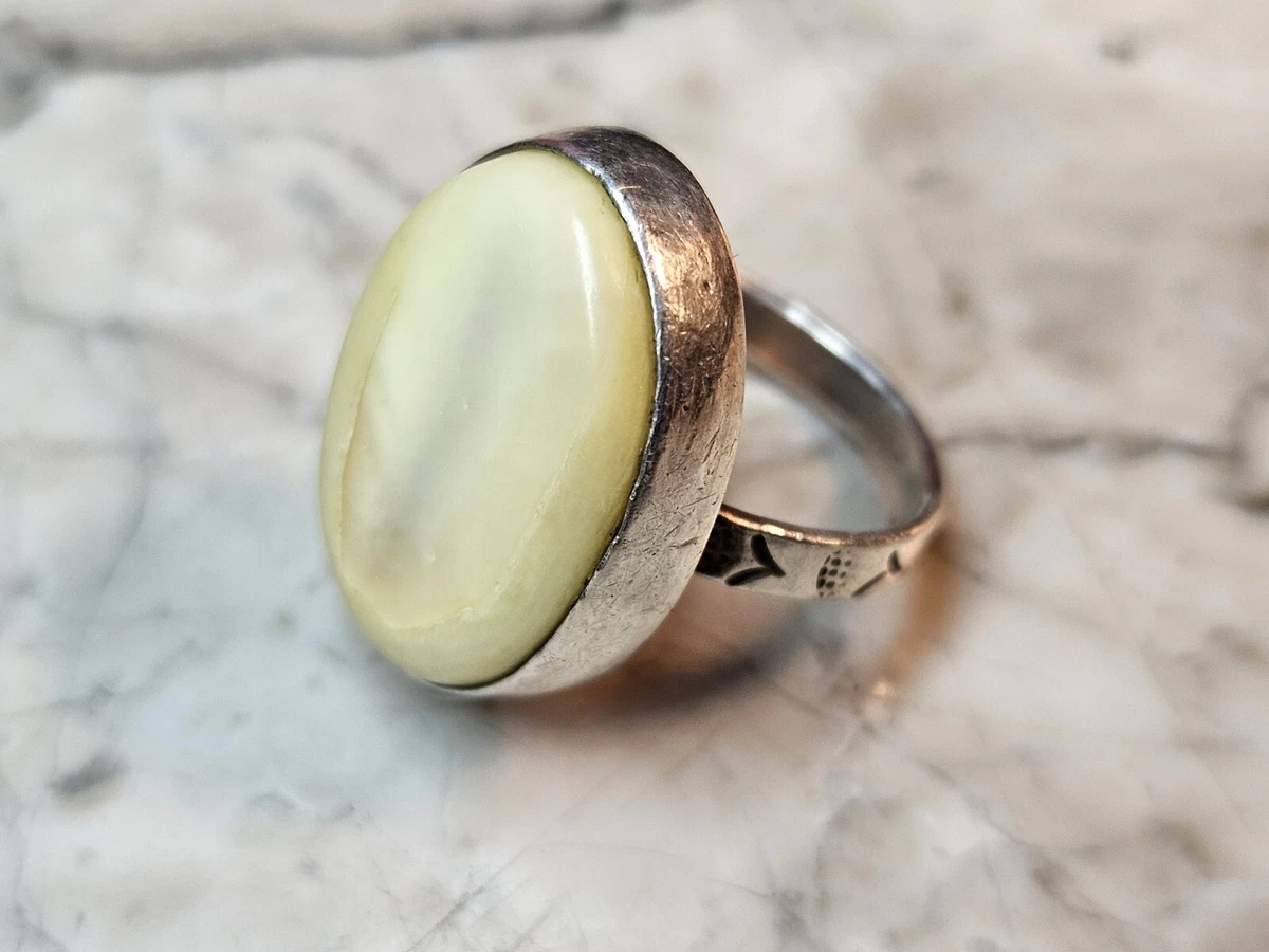 Fishbone ring shop