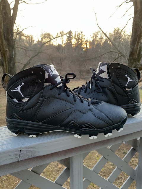 jordan molded cleats