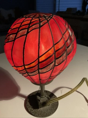 Vintage Tiffany-styled Stained Glass Red Hot Air Balloon Table Lamp 1980s