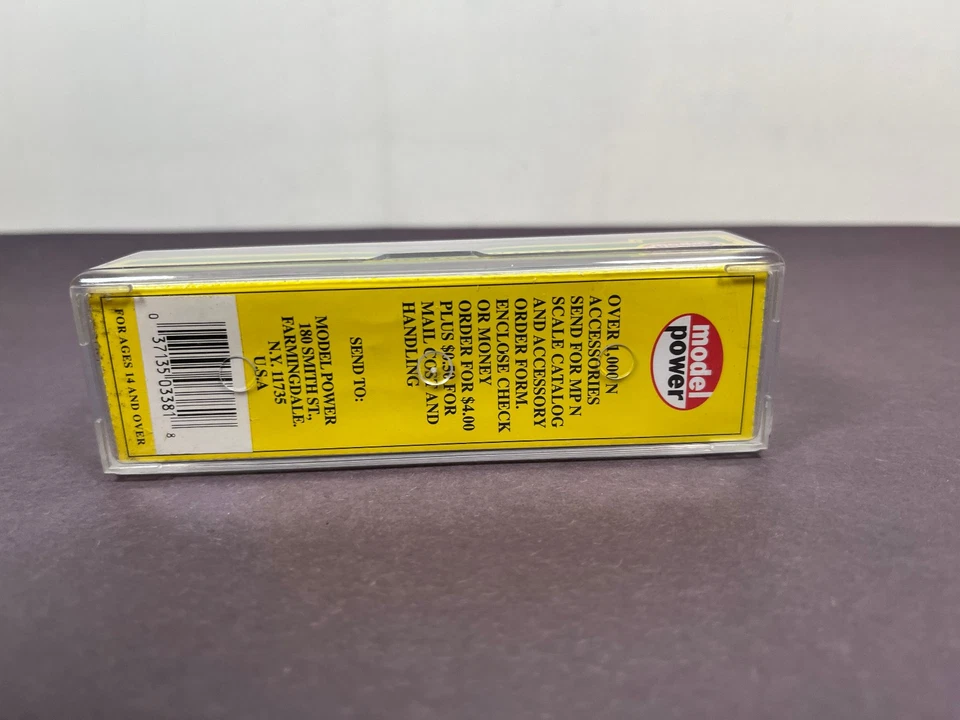 Model Power N Scale Train Freight Box Car NESTLE North American NADX 8205 - Image 2 of 4