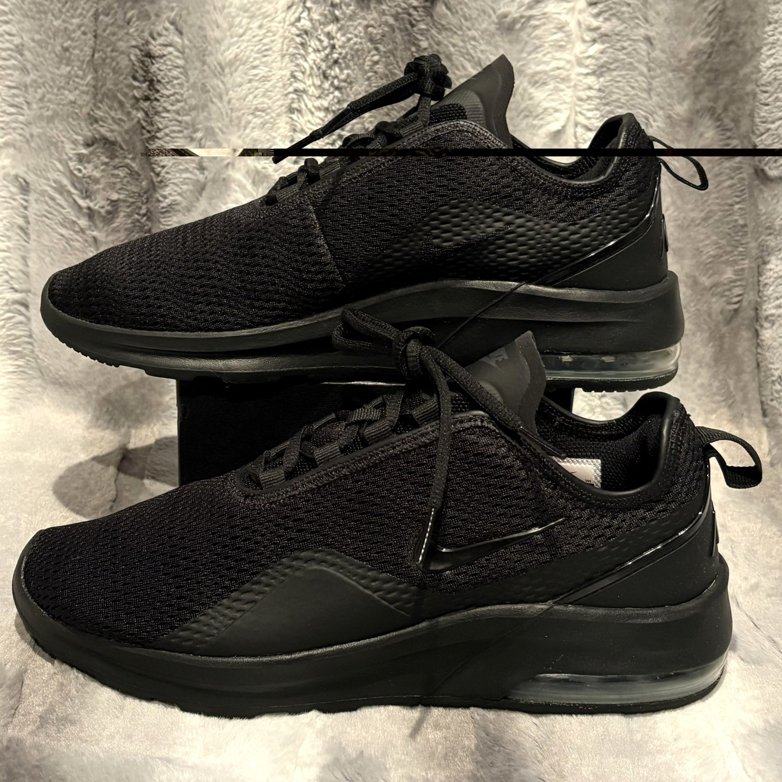 Nike Air Max Motion 2 Triple Black Running Atheltic Shoes Men's Sz 9 A00266-004