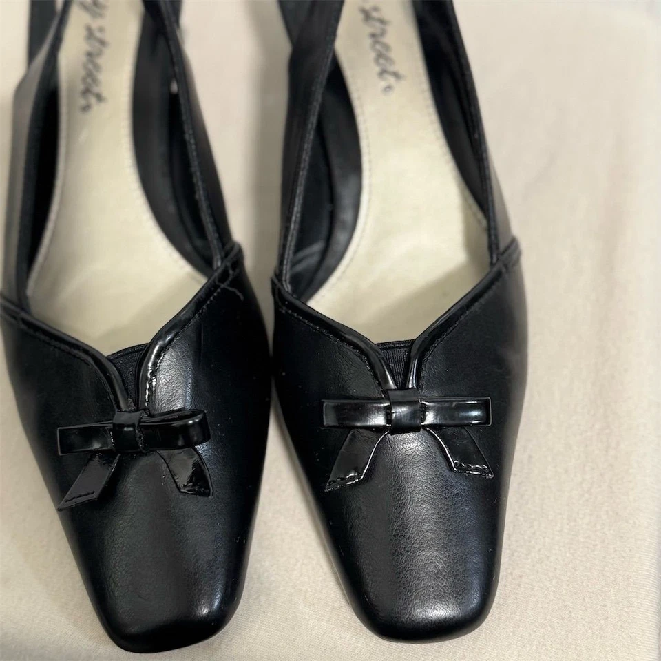 Easy Street 8M Black Slingback Heels Square Toe Low Block Heel Bow Coquette Y2K - Image 2 of 4