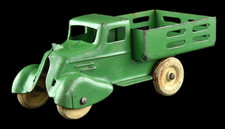 Wyandotte Stake Truck Green Toy 1930's
