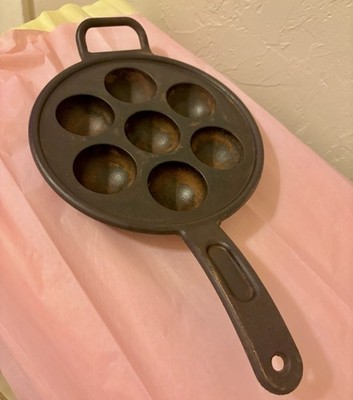 Vintage Lodge Cast Iron Camp Cowboy Egg Pan P7A 9  S