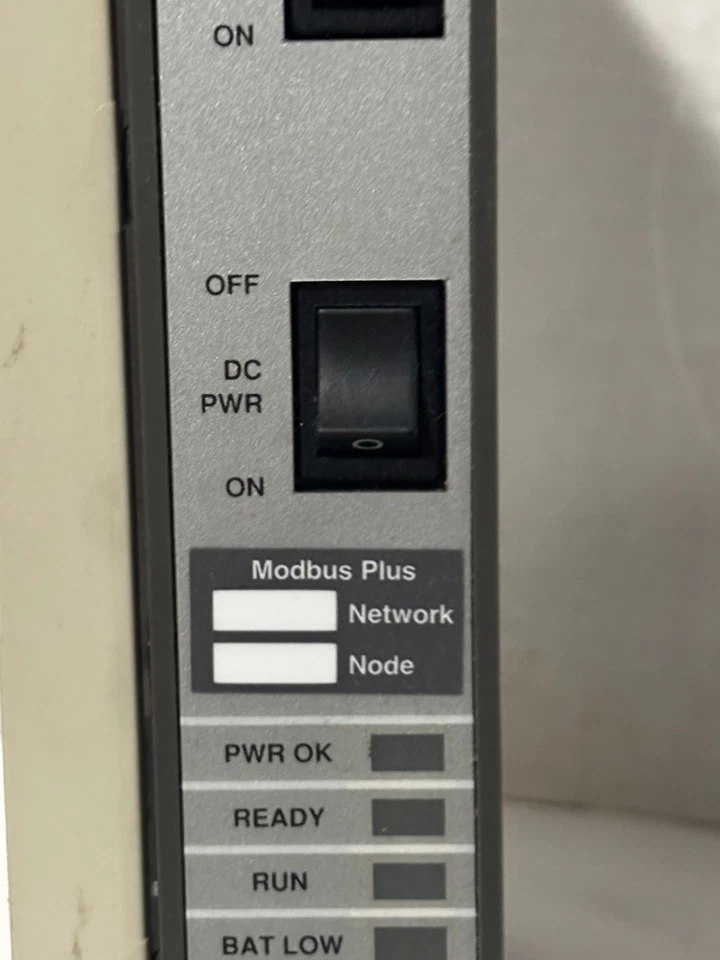 Controlador Programable Modicon PC-F984-385 (0036141) 120/220V/5.2.5A con LLAVES! Foto 3 de 4