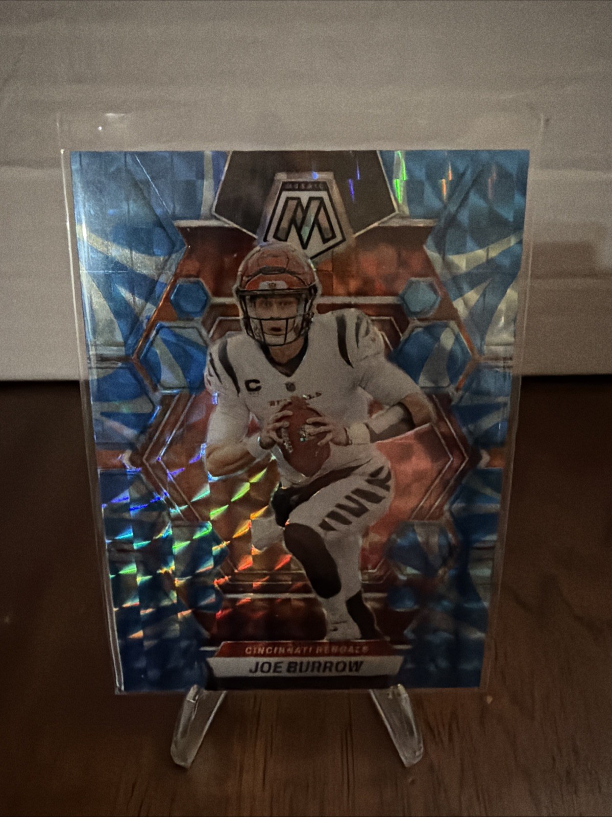 2023 Panini Mosaic - Joe Burrow #40 Reactive Blue Mosaic Prizm