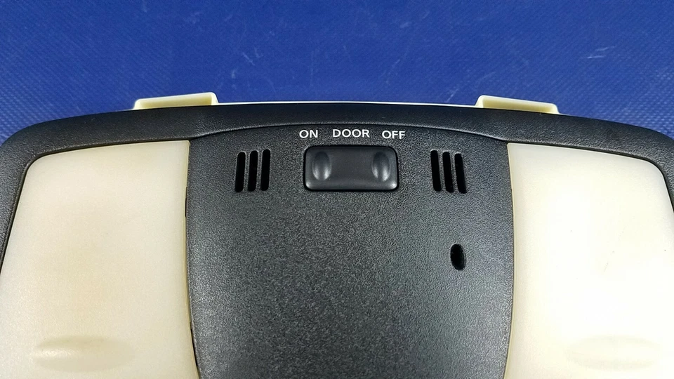 Nissan 370Z 2009-2014 cupé consola superior techo cúpula mapa luz lámpara # 63442 Foto 2 de 4