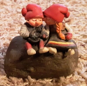 GnomeKissing Couple Figure - From Norway