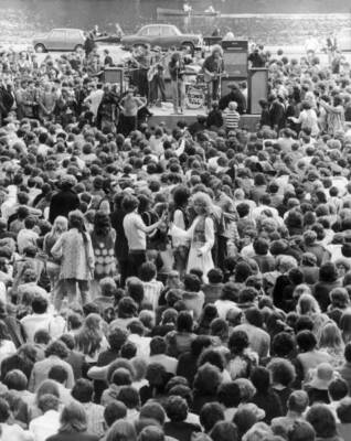 The crowd free concert British band JETHRO Hyde Park June 29th 1968 Old Photo