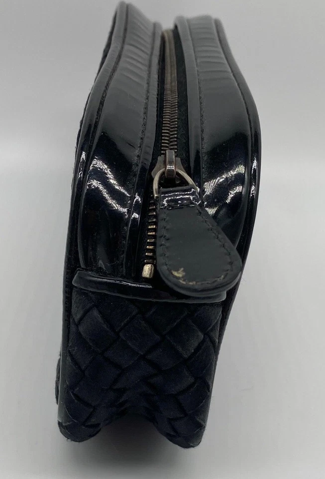 Bottega Veneta Negro Satinado Intrecciato Tejido y Charol Cremallera Bolsa de Maquillaje Foto 4 de 4