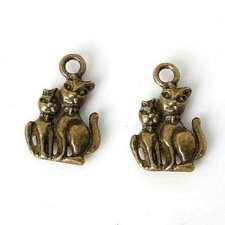 Pkg of 10 CATS Pendant CHARMS 7/8" x 5/8" for Necklaces or Bracelets CH13