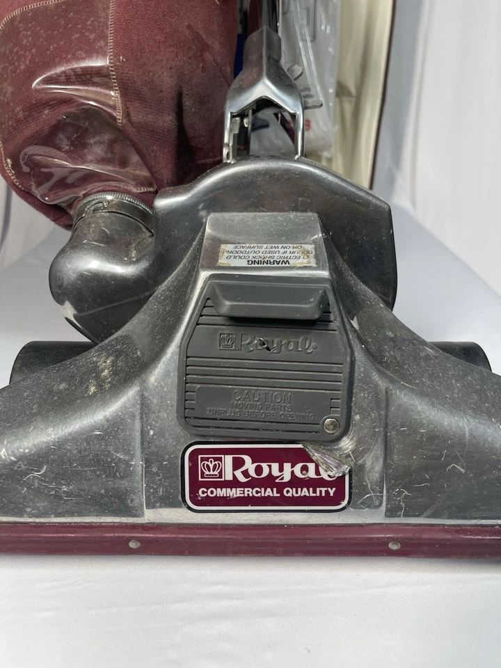 Aspiradora comercial Royal - De colección con accesorios probados funcionando Foto 2 de 4