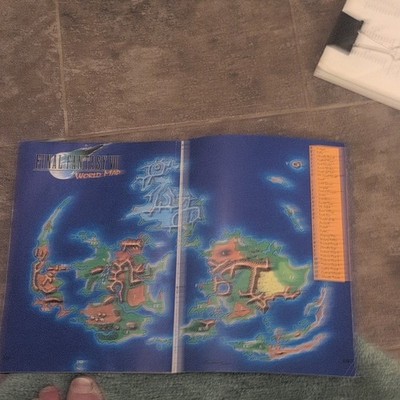 BradyGAMES Final Fantasy VII Official Strategy Guide with Rare  World Map insert