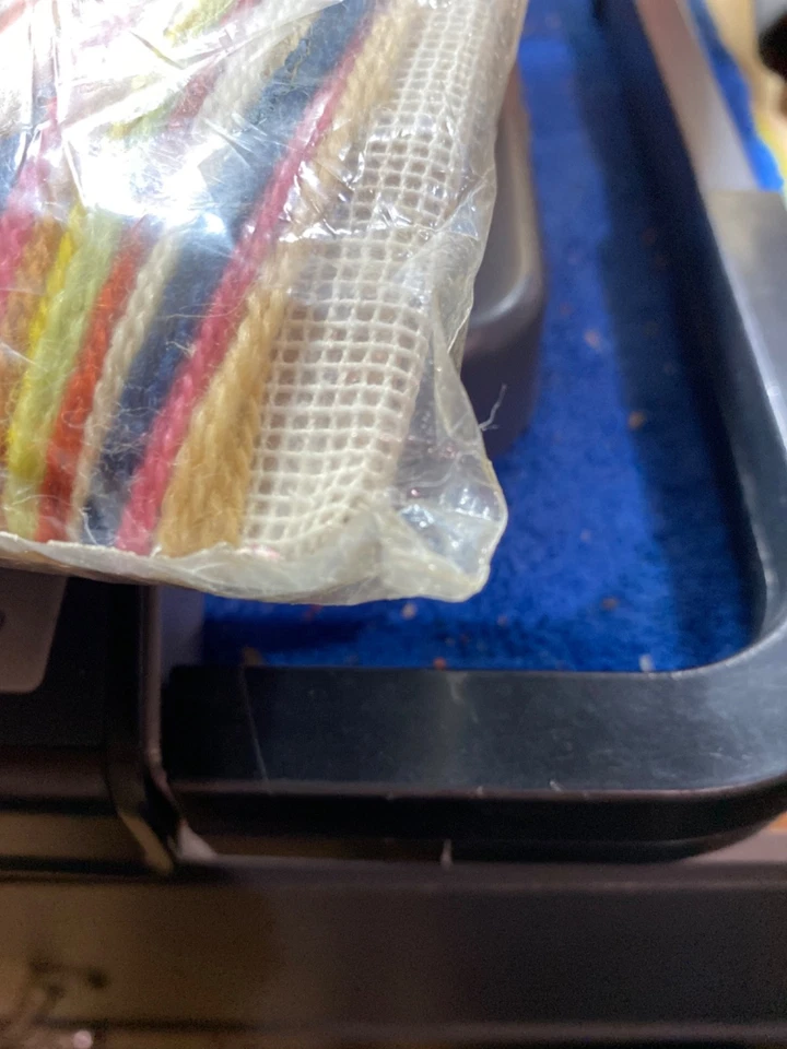 Vintage Monarch Horizons "Seashells"  Needlepoint Kit LS26 - Image 4 of 4