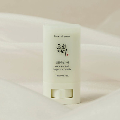 BEAUTY OF JOSEON Matte Sun Stick Beifuß + Camelia Sonnenschutz LSF50+ PA++++