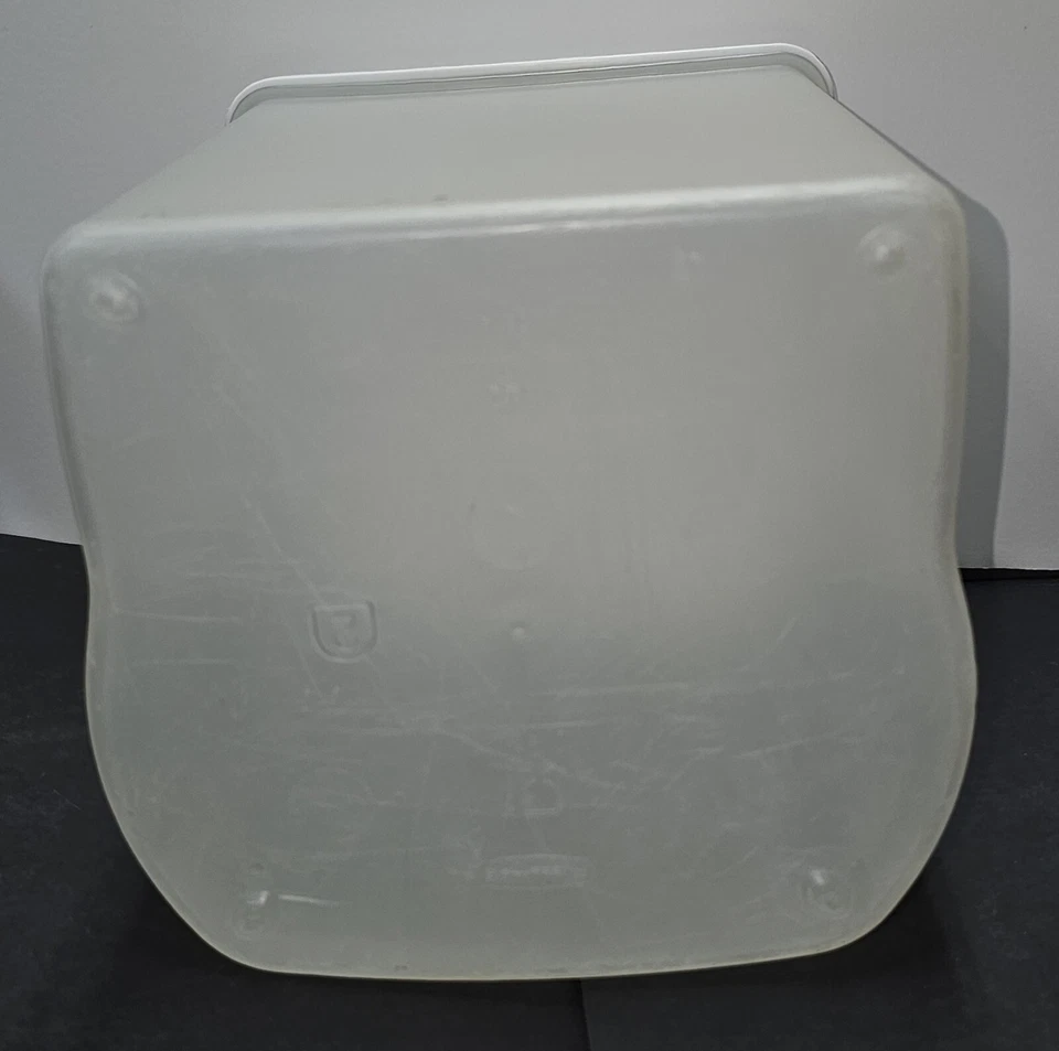 Vtg Rubbermaid Bread Loaf Container - NO INSERT - 14" Long - Sheer w/ white Lid - Image 4 of 4