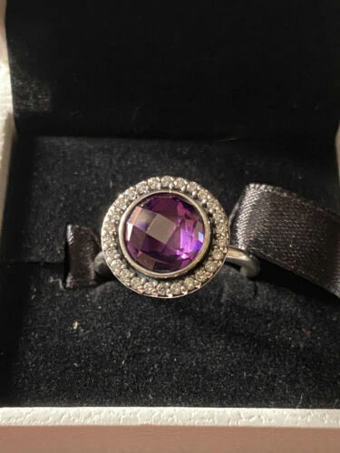Модные кольца с аметистовым камнем пандора