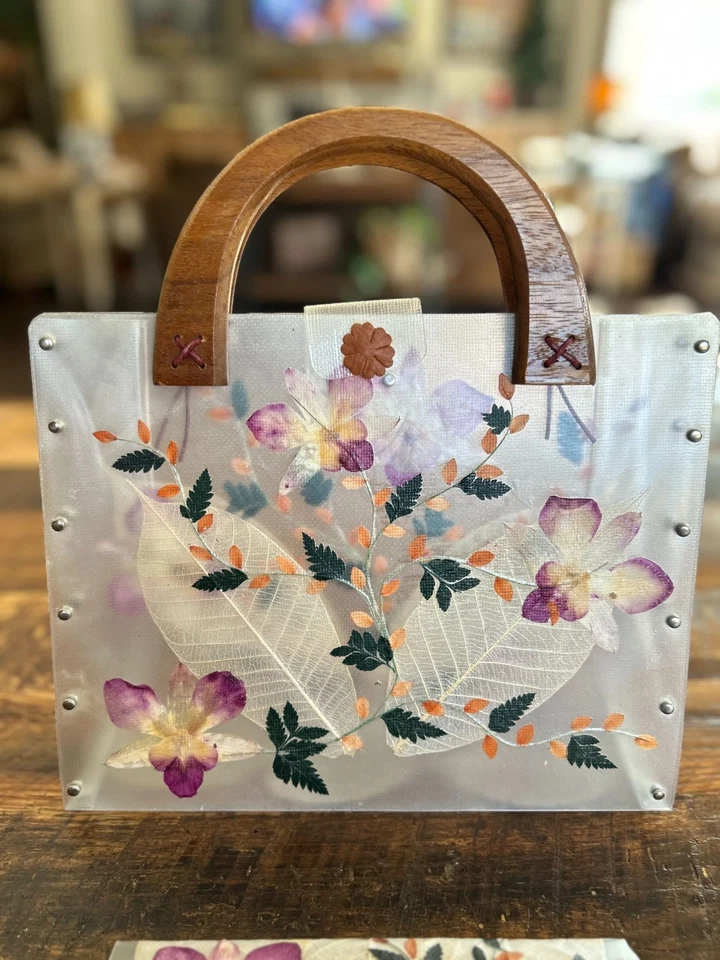 Juego de monedero y clutch transparentes vintage con diseño de hojas florales prensadas con mango de madera Foto 2 de 4