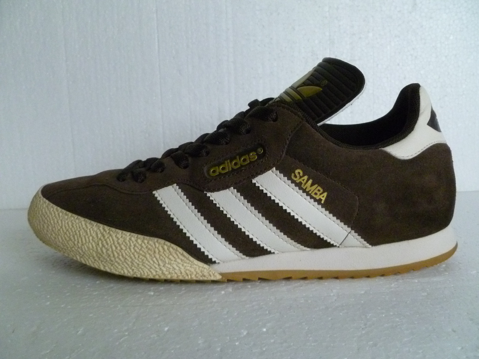 Adidas Originals Samba Super Marrone in Pelle Scamosciata & White Stripes () RARO Scarpe classiche da uomo Adidas Originals Samba Super Marrone in Pelle Scamosciata & White Stripes () RARO Scarpe classiche da uomo
