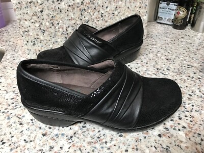 MONTANA BLACK LEATHER SLIP ON COMFORTABLE CLOGS SHOES SIZE M NURSE  ARTISAN