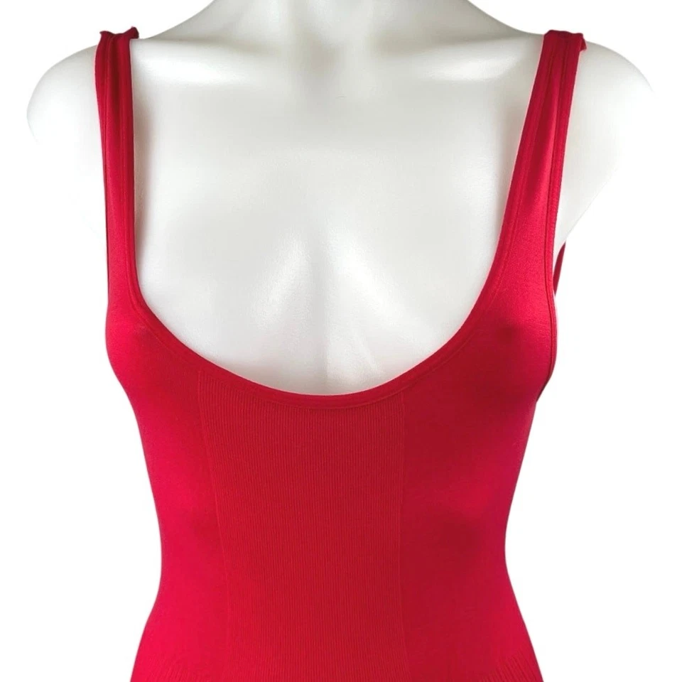 Mono mameluco Free People Good Karma Runsie rojo sin mangas cami activo XS/S Foto 4 de 4