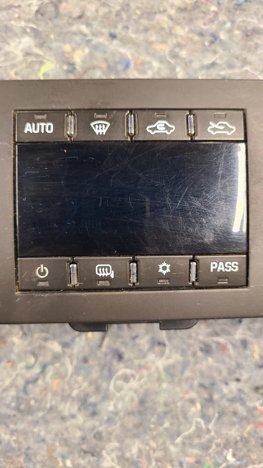 2012-2013 Silverado Seirra 1500 AC Heater Temperature Climate Control OEM - Image 3 of 4