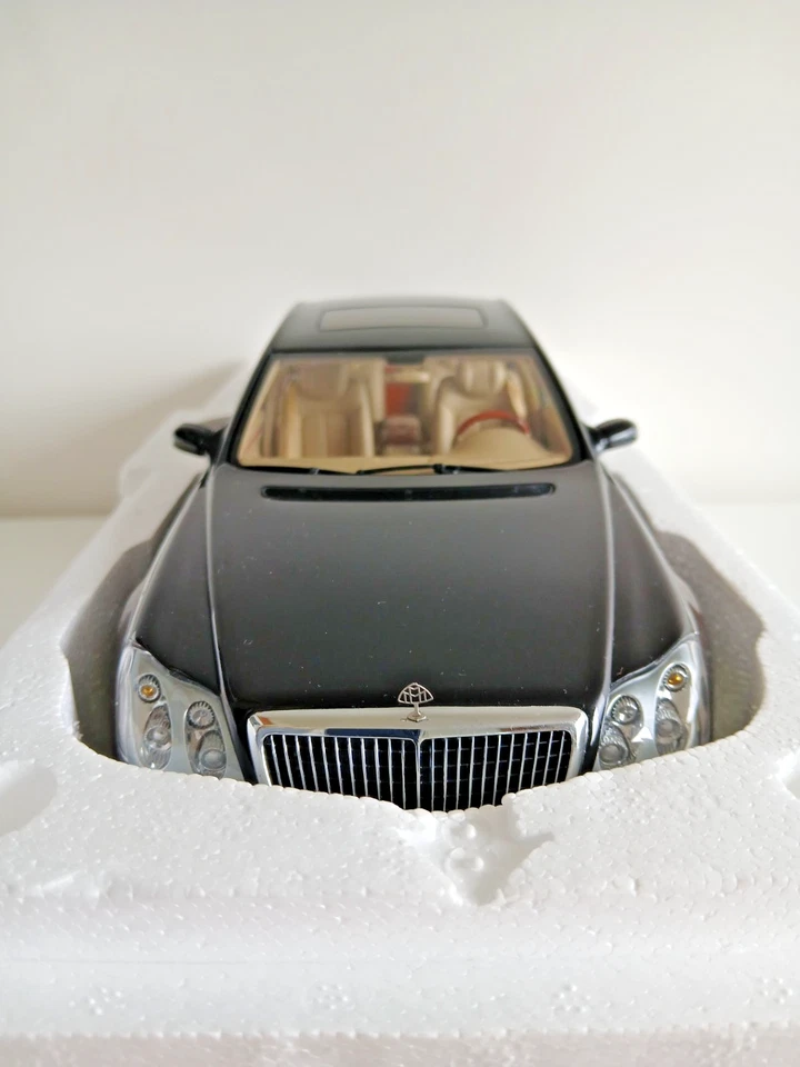 1:18 Autoart MILLENNIUM Maybach 57 DEALER EDITION B66962158 - Image 4 of 4