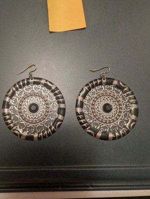 LG Vintage Black Disc Earrings