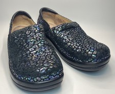 Women  s Alegria Keli Minnow Slip On Shoe Jacinta Suede Sz 37 US 7 