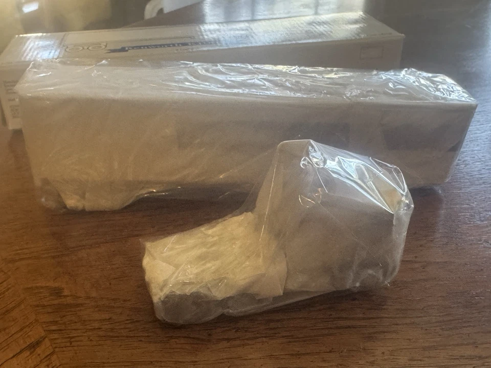 Liberty Classics Kenworth K100E 1/64 Die-Cast Coin Bank BAXTER Stock #30017 NIB - Image 4 of 4