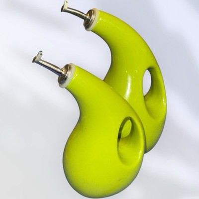 Pair of Rachael Ray EVOO Olive Oil Cruet Pitchers Dispensers Green  w/Spout