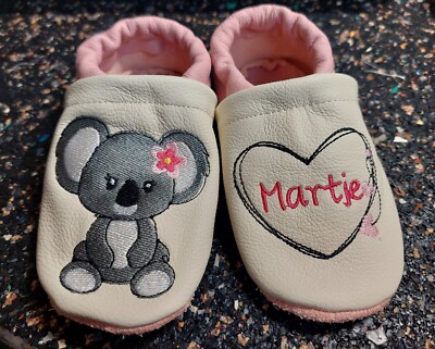 Baby Krabbelschuhe, Lauflernschuhe, Lederpuschen, Koala bestickt  personalisiert