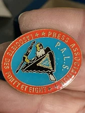 Pals Press association Lasociete Des forty eight Lapel Pin EUC K537
