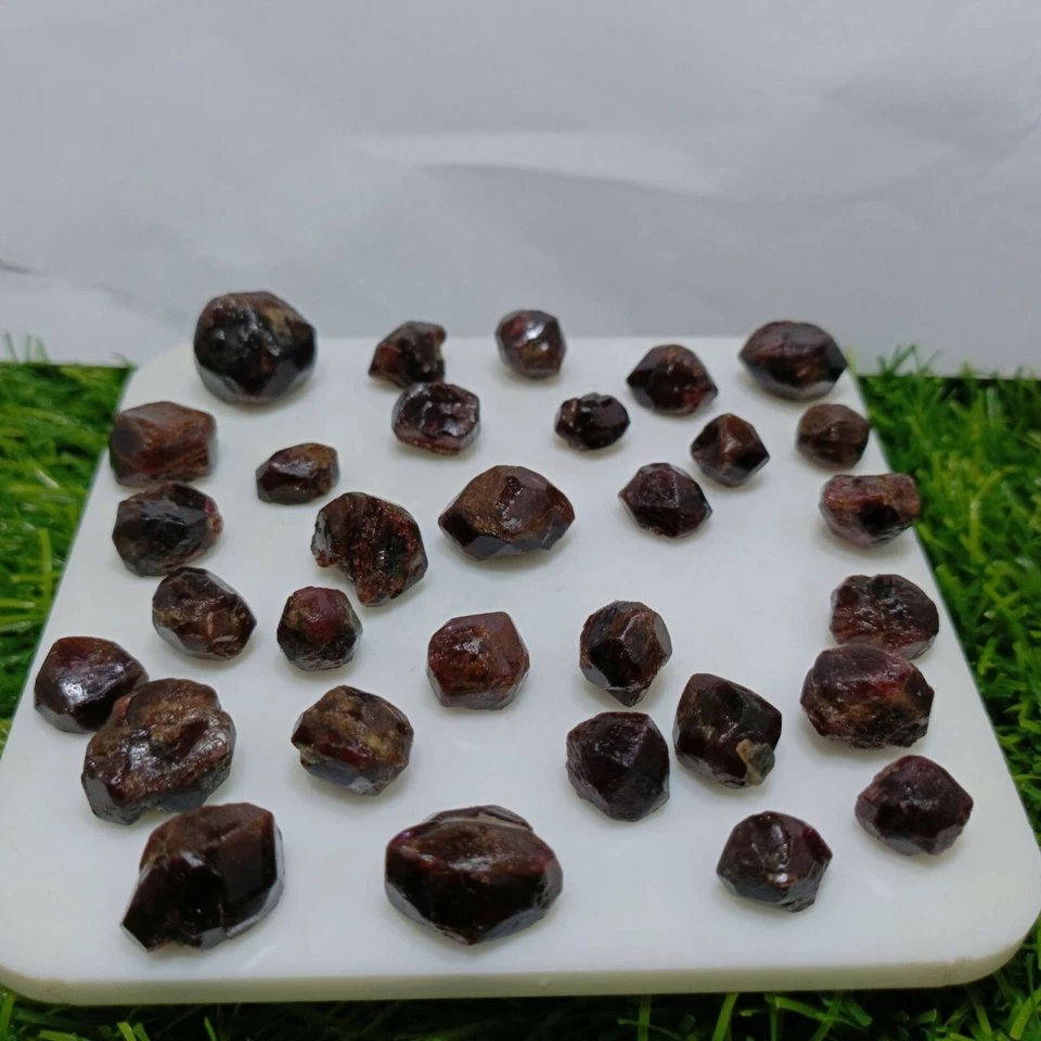 2725 Carats Orange Red Color Natural Pyrope Garnet Lot, Average Weight 10 Carats - Image 2 of 4