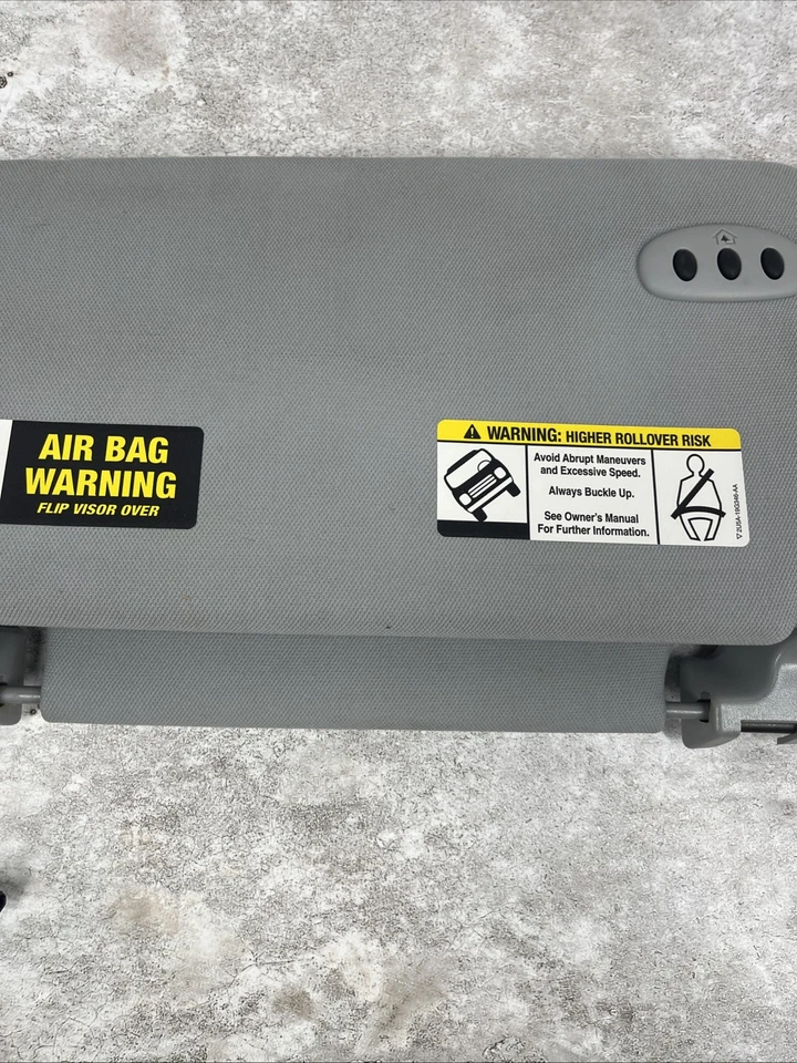 2003-2006 Ford Expedition Lincoln Navigator Sun Visor Set w/ Homelink  Grey - Image 3 of 4