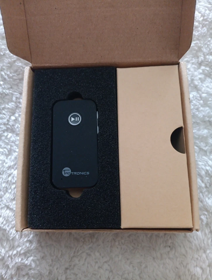 TaoTronics TT-BR05 Bluetooth Receiver / Car Kit, Portable Wireless Audio Adapter - Image 3 of 4