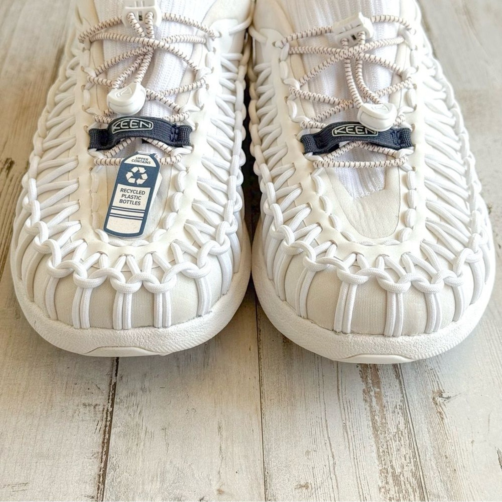 Sneakers Keen Uneek SNK Bungee Cord da donna nuove con etichette taglia 9 5 scarpe bianco panna