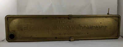 Longue cuve de développement vintage Brownie KODAK en métal (1905-1907) - Photo 1/3
