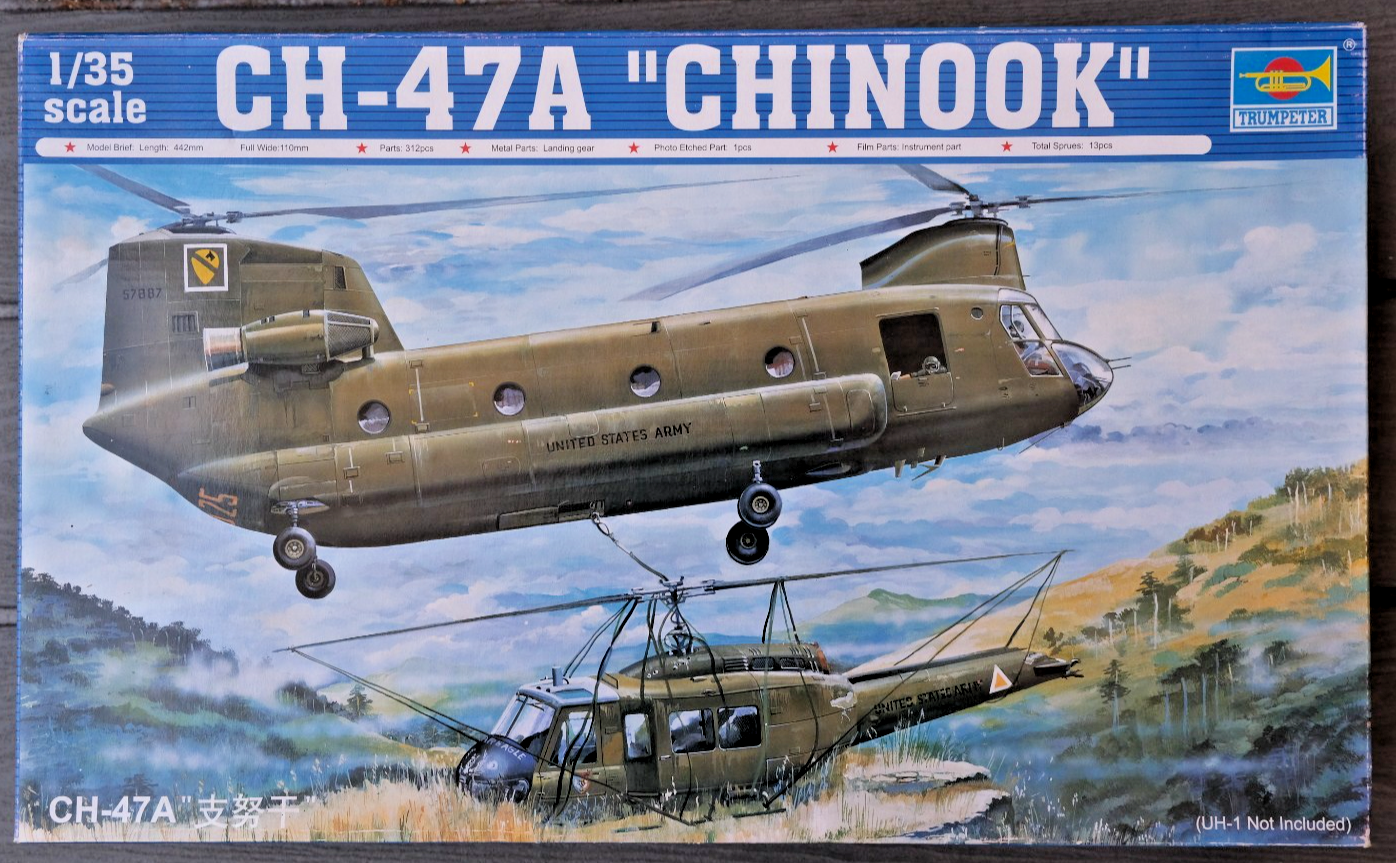 Trumpeter 05104 1/35 CH-47A Chinook Helicopter NOS, 2006, one owner collection