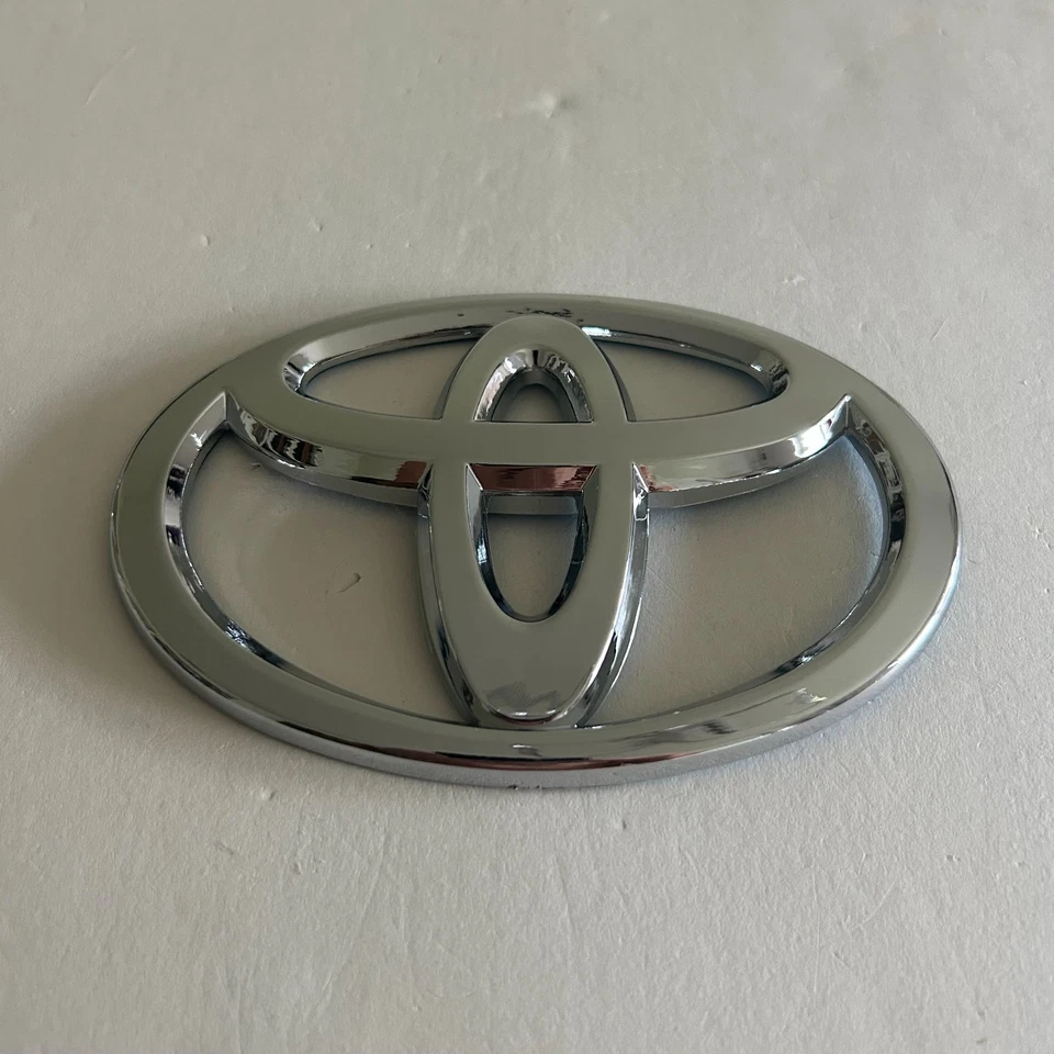 Rejilla delantera emblema plateado cromo logotipo para Toyota Camry SE 2012 2013 2014 Foto 3 de 3